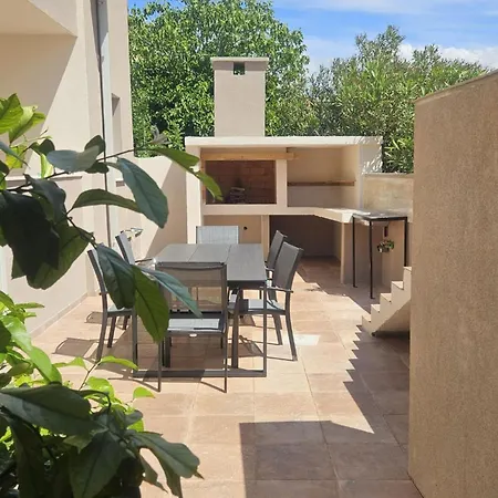 Magnolia Сasa de vacaciones Pirovac