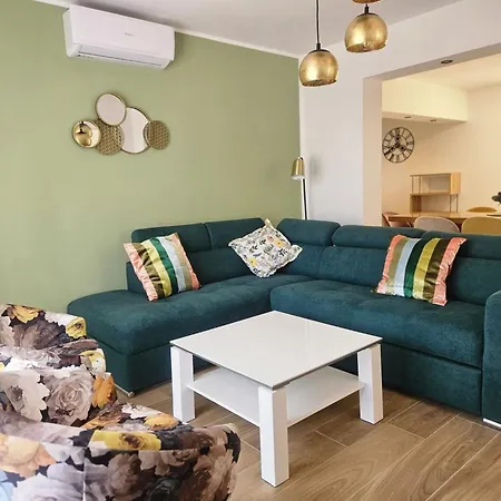 Holiday home Magnolia Pirovac